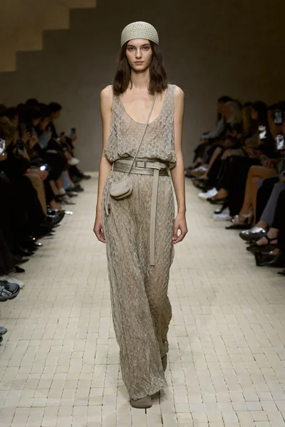 Look 30